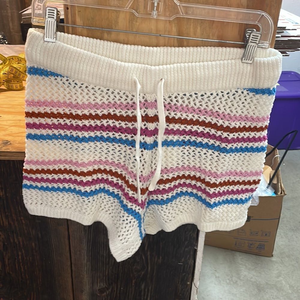 NWT L*Space woman’s white crochet red pink and blue shorts - Picture 2 of 12